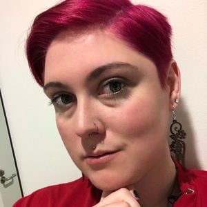 Meet your Posher, Justine